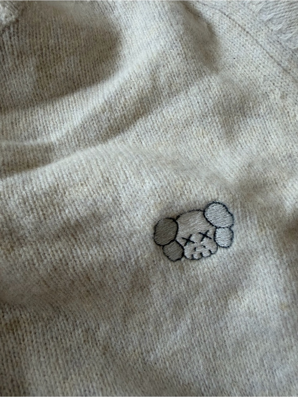 Men's Cream Knit Sweater KAWS x Uniqlo